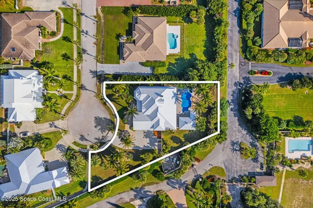 $1,995,000 | 133 Windemere Place, Melbourne Beach, FL 32951