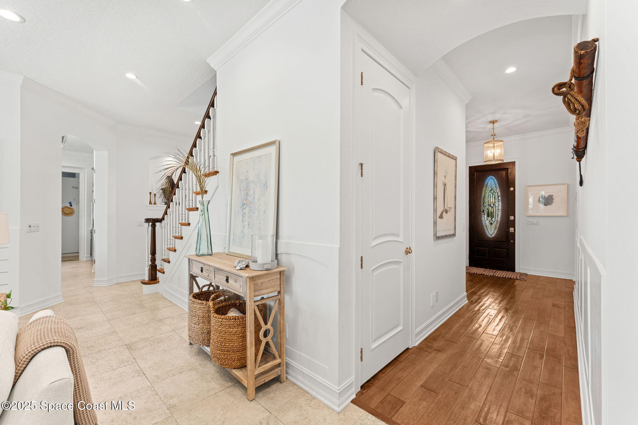 133 Windemere Place Melbourne Beach, FL 32951 - Photo 9 of 75 a view of a livingroom with furniture and a fireplace
