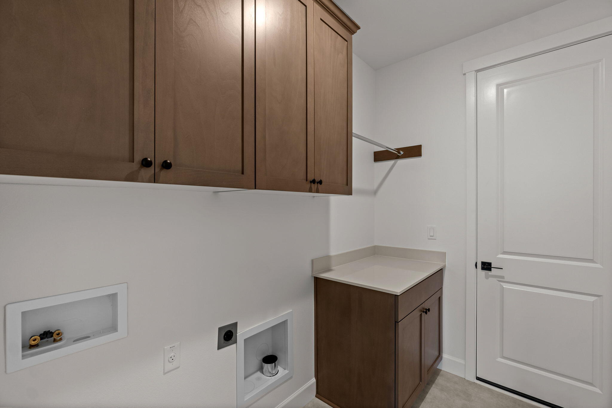 2835 Northeast Wells Acres Road, Unit LOT #16 Bend, OR 97701 - Photo 22 of 25 Laundry off garage