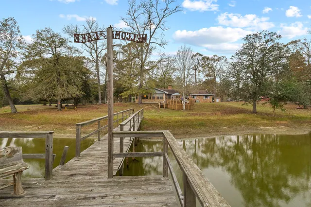 a view of a lake with houses