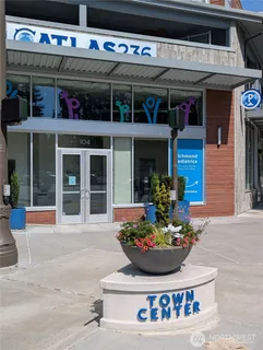 $650,000 | 23004 52nd Avenue West, Mountlake Terrace, WA 98043