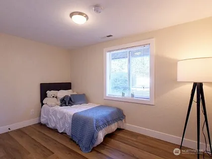 $650,000 | 23004 52nd Avenue West, Mountlake Terrace, WA 98043