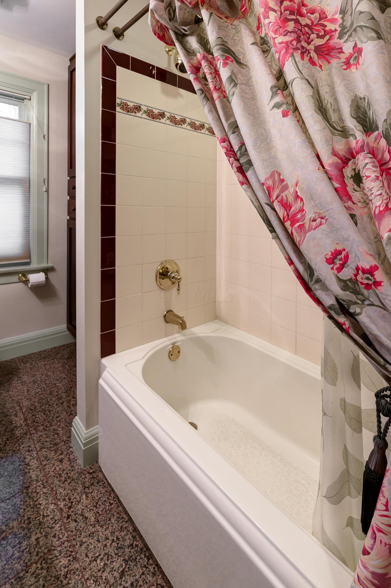 350 Arden Road Columbus, OH 43214 - Photo 24 of 39 Gallery Image 24