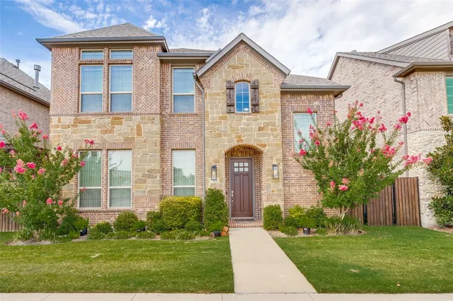 $659,000 | 264 Palisades Boulevard, Richardson, TX 75080