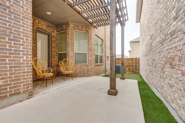 $659,000 | 264 Palisades Boulevard, Richardson, TX 75080