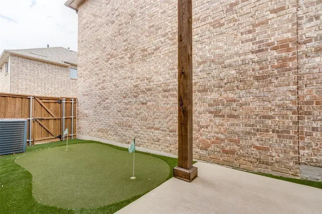 $659,000 | 264 Palisades Boulevard, Richardson, TX 75080