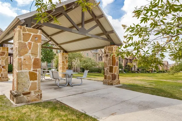 $659,000 | 264 Palisades Boulevard, Richardson, TX 75080