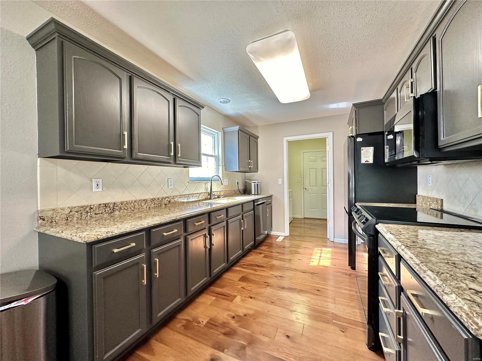 7 Kingston Road Collinsville, IL 62234 - Photo 25 of 63 Gallery Image 25