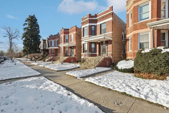 $575,000 | 1910 South Harvey Avenue, Berwyn, IL 60402