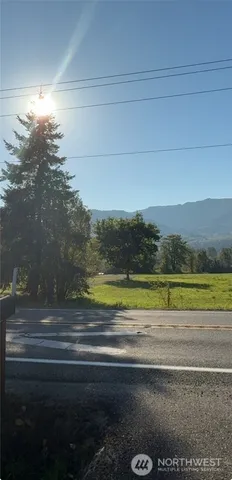 $199,900 | 4086 Valley Highway, Deming, WA 98244