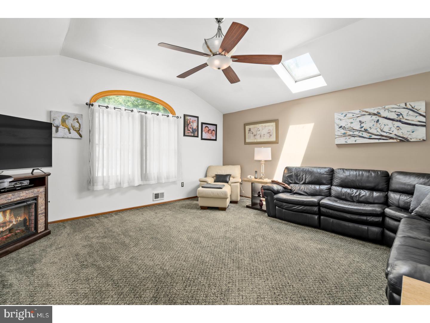 40 Agress Road Perrineville, NJ 08535 - Photo 7 of 25 Great Room