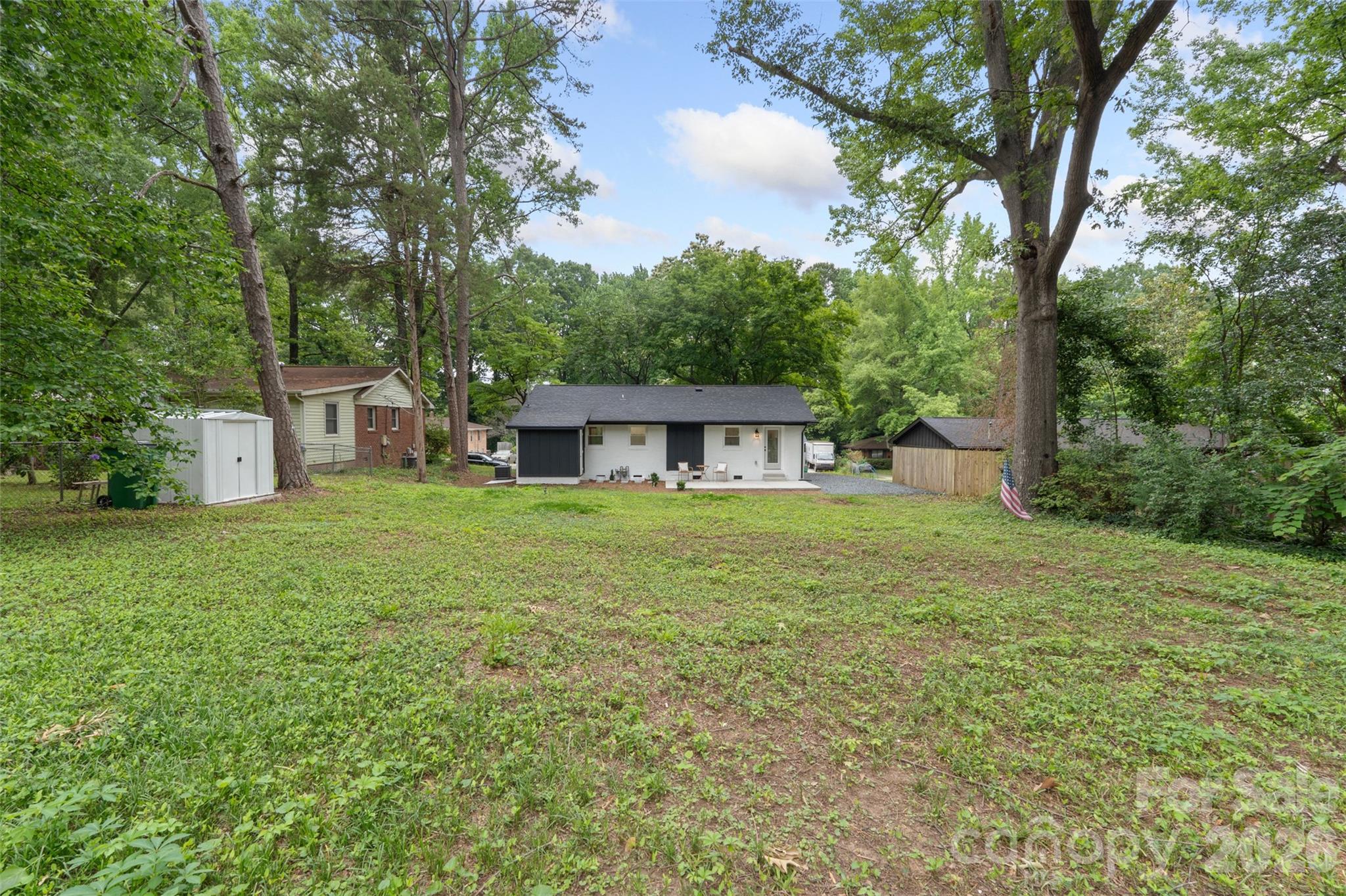 3900 Colebrook Road Charlotte, NC 28215 - Photo 19 of 20