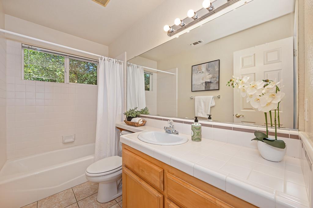 10767 Joeger Road Auburn, CA 95602 - Photo 39 of 96