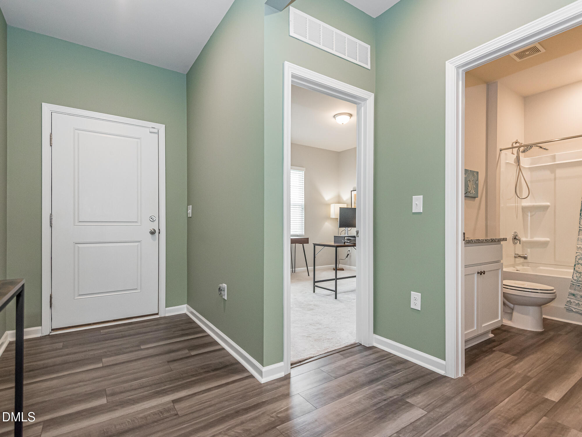 1644 Arapahoe Ridge Drive Raleigh, NC 27604 - Photo 24 of 41 InTrust_Realty_Lee_1644_Arapahoe_Ridge-6