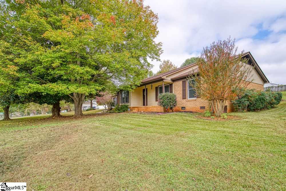 310 Mt Airy Church Road Easley, SC 29642 - Photo 3 of 33 Gallery Image 3