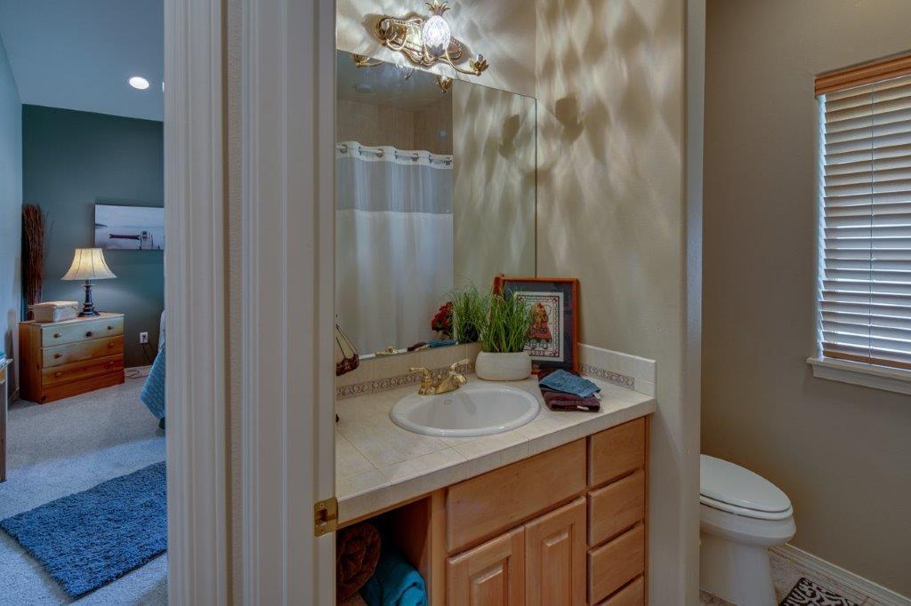 1757 Turnstone Road Redmond, OR 97756 - Photo 22 of 36 22