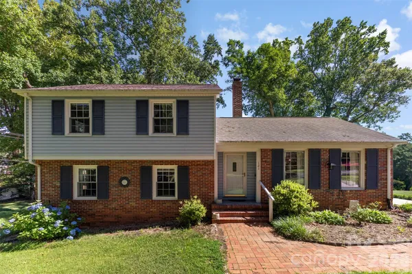 $450,000 | 121 East Summersby Street, Fort Mill, SC 29715