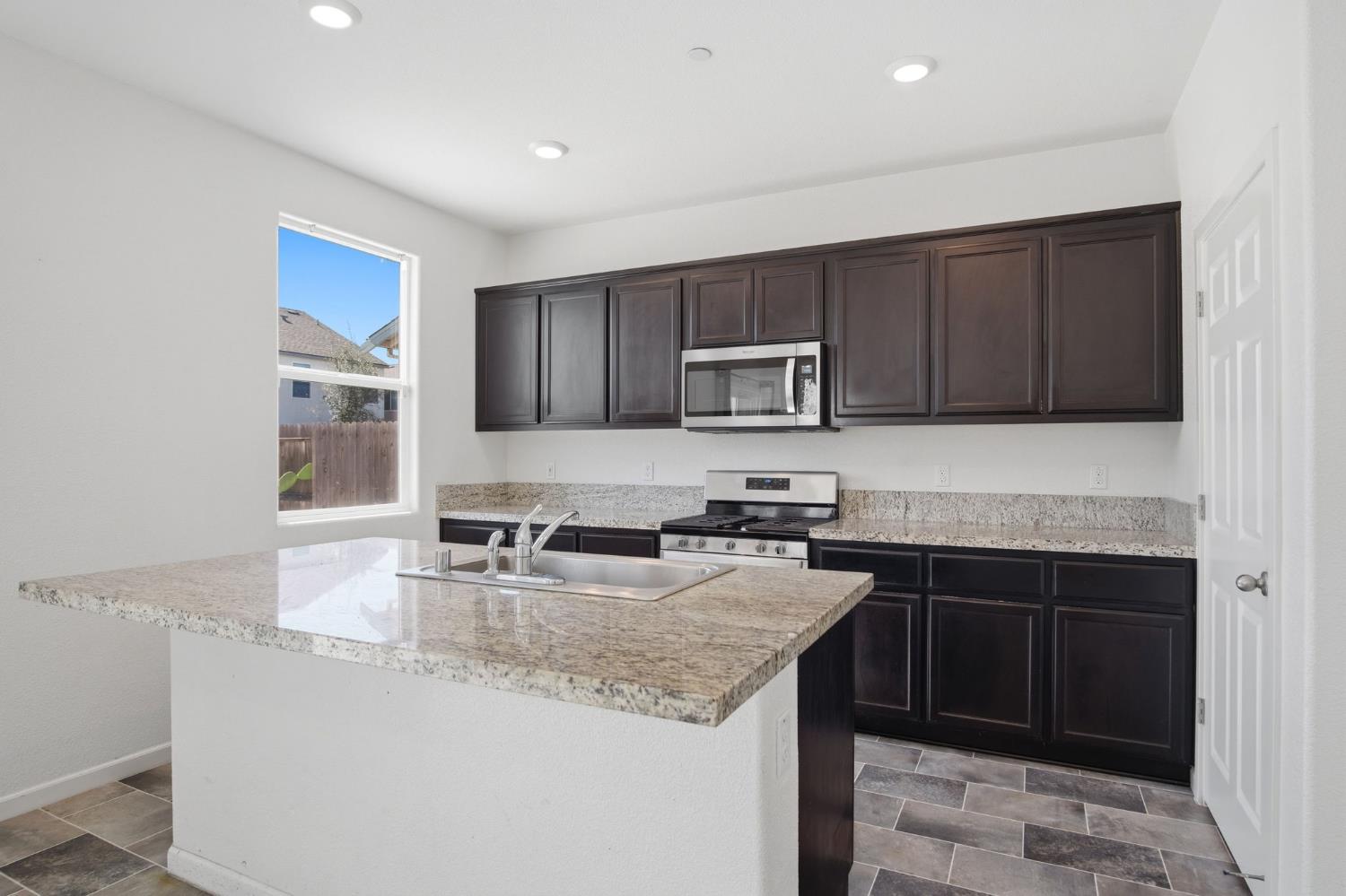 3108 Bridgestone Lane Modesto, CA 95355 - Photo 15 of 38