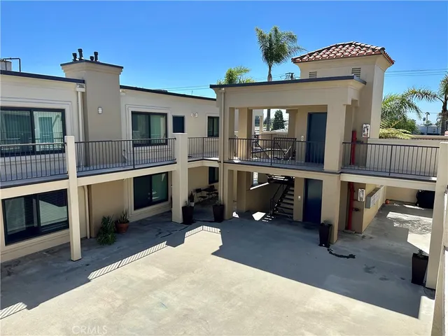 $2,398 | 14082 Edwards Street, Unit 106, Westminster, CA 92683