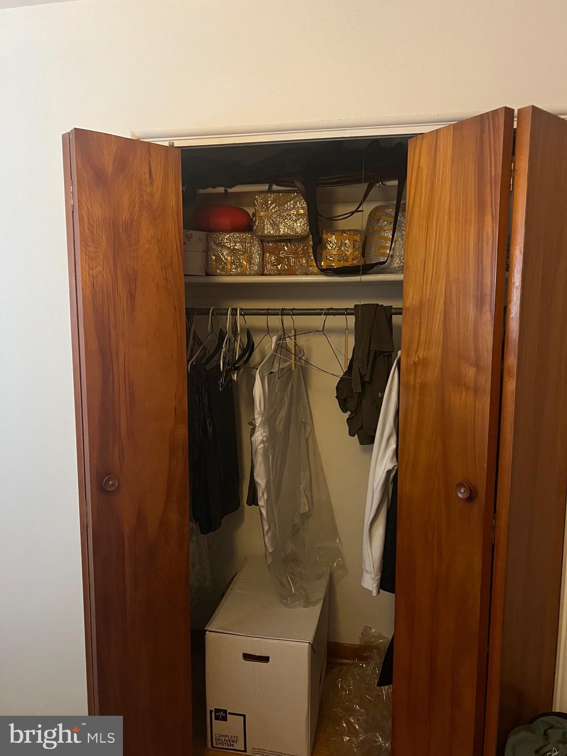 11915 Bedford Road Northeast Cumberland, MD 21502 - Photo 12 of 35 a close view of walk in closet