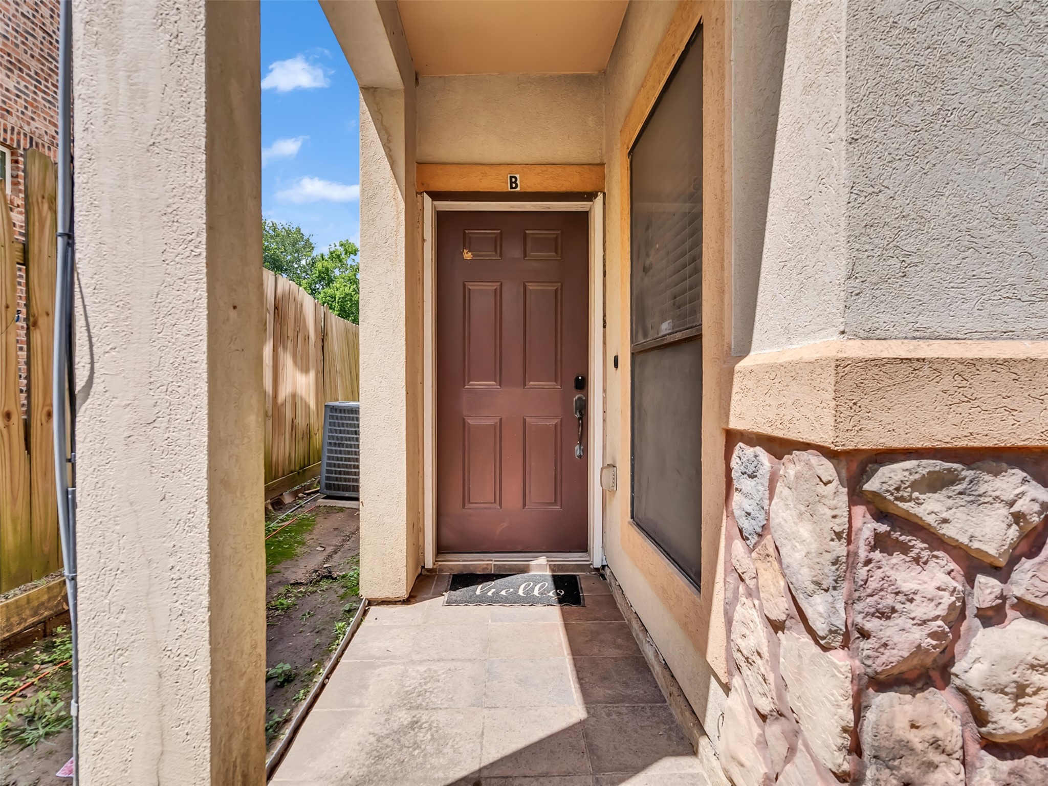 2540 Prospect Street, Unit B Houston, TX 77004 - Photo 2 of 37