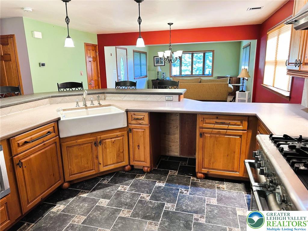 297 Long Lane Road Walnutport, PA 18088 - Photo 12 of 32