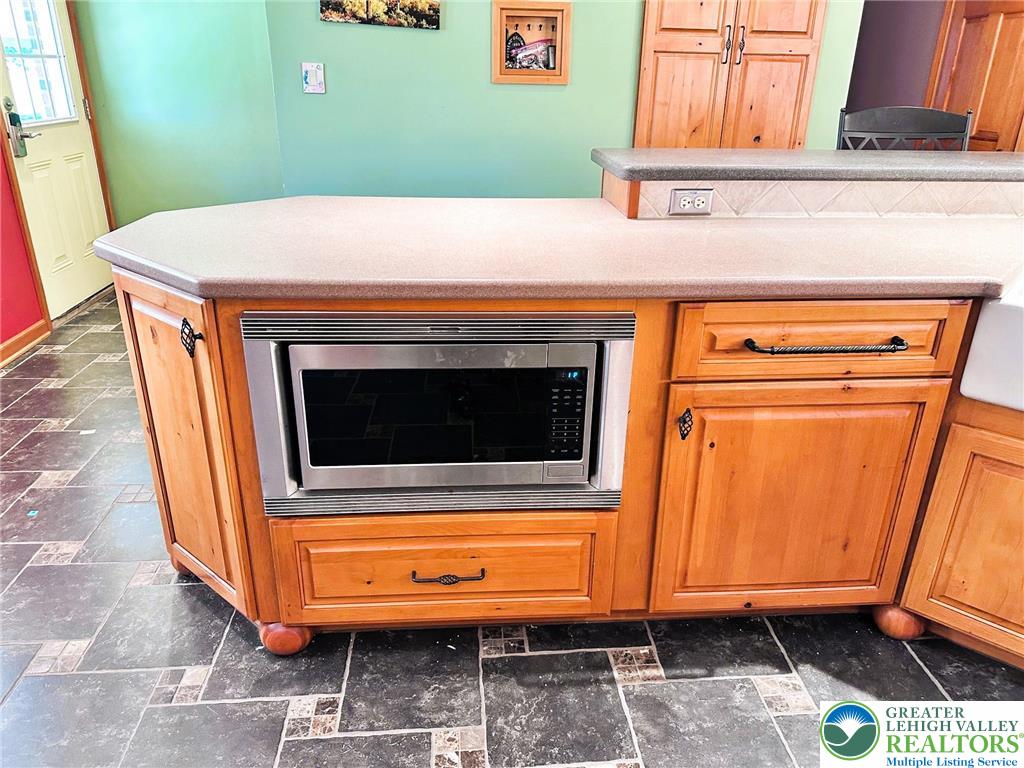 297 Long Lane Road Walnutport, PA 18088 - Photo 14 of 32