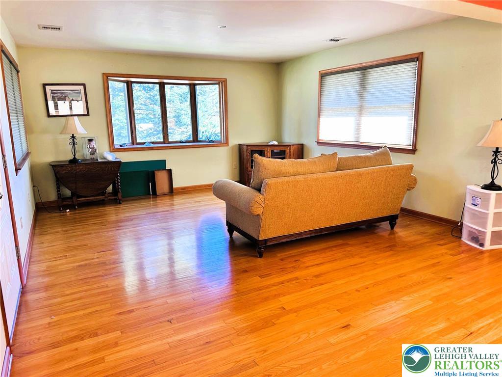 297 Long Lane Road Walnutport, PA 18088 - Photo 15 of 32