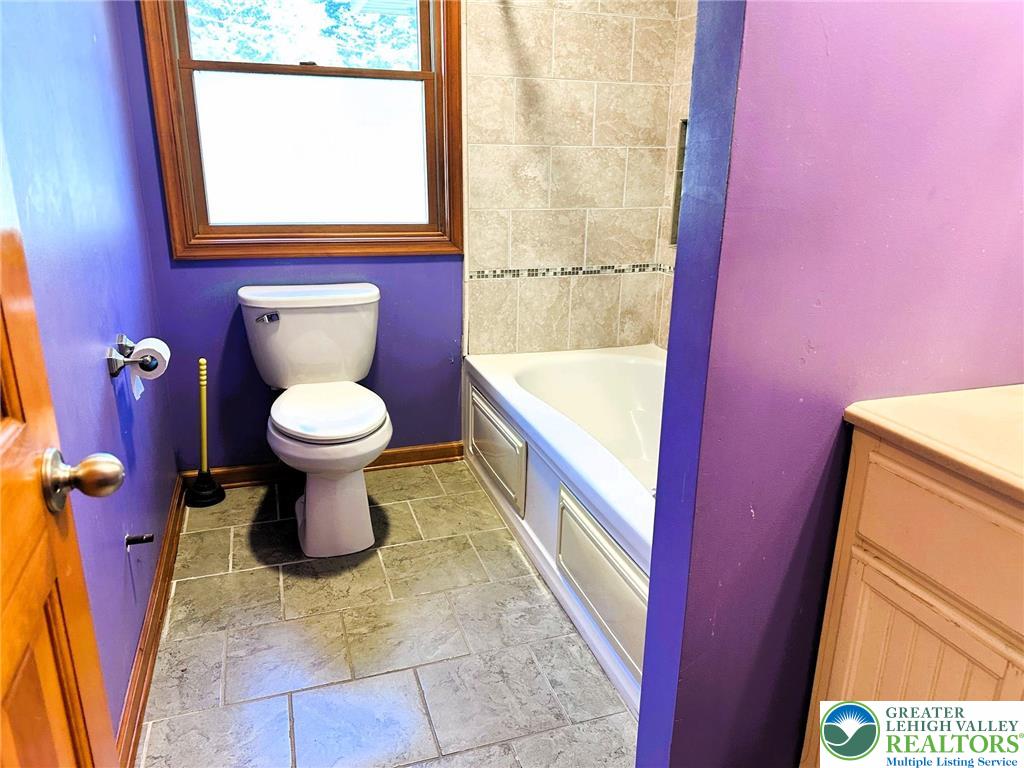 297 Long Lane Road Walnutport, PA 18088 - Photo 22 of 32