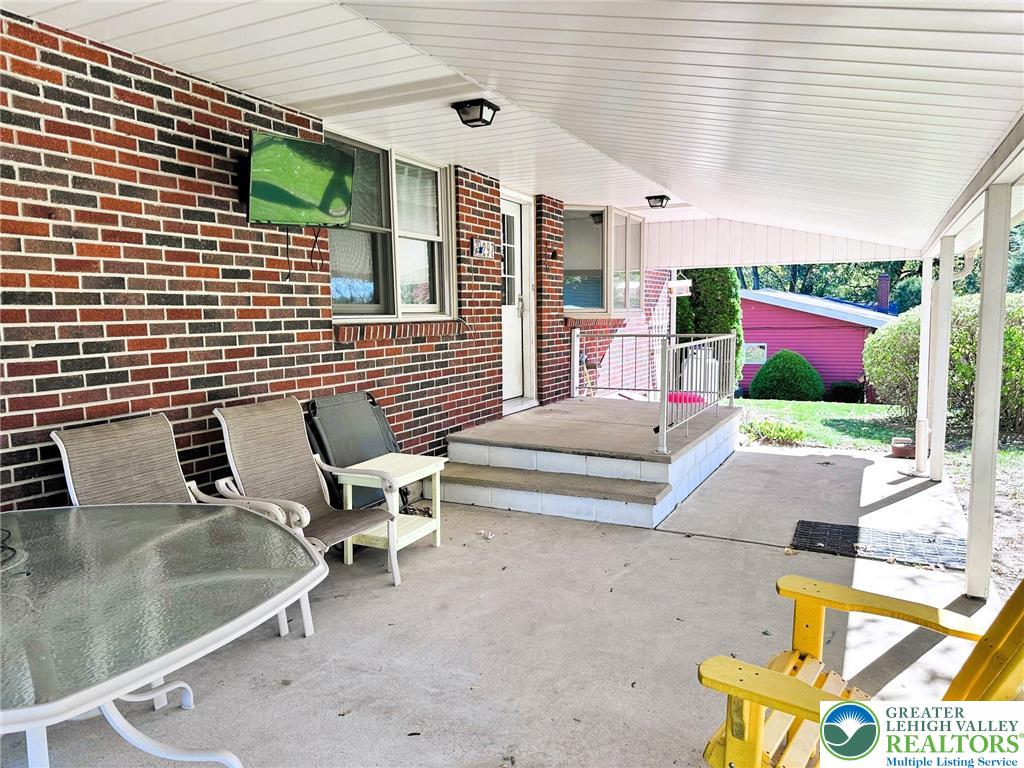 297 Long Lane Road Walnutport, PA 18088 - Photo 30 of 32