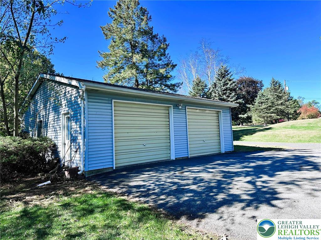 297 Long Lane Road Walnutport, PA 18088 - Photo 32 of 32