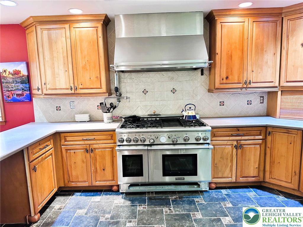 297 Long Lane Road Walnutport, PA 18088 - Photo 4 of 32