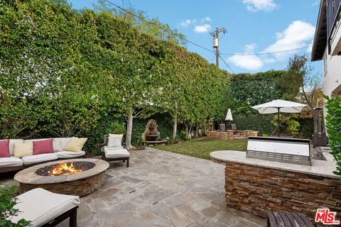 $4,395,000 | 3522 South Barrington Avenue, Los Angeles, CA 90066