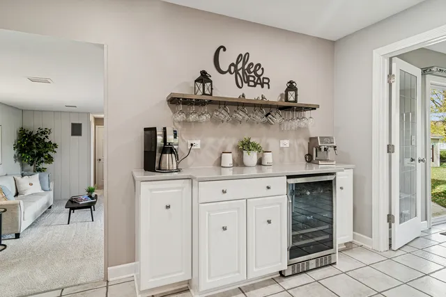 $599,900 | 214 East Ivy Lane, Arlington Heights, IL 60004