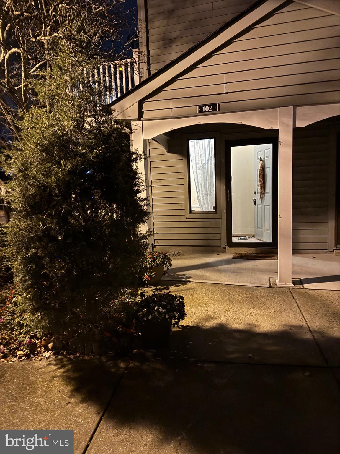 102 Gregorys Way Voorhees, NJ 08043 - Photo 2 of 29