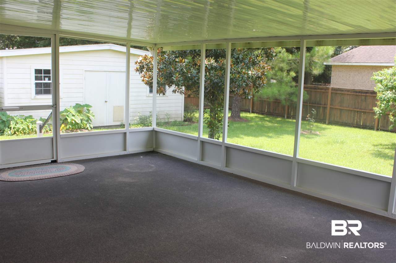 25407 Raynagua Boulevard Loxley, AL 36551 - Photo 15 of 20 Screen Porch