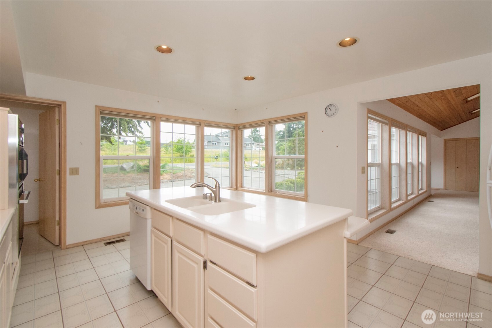 132 Madigan Road Sequim, WA 98382 - Photo 10 of 40