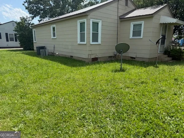 $1,200 | 135 Fairview Street, Hartwell, GA 30643