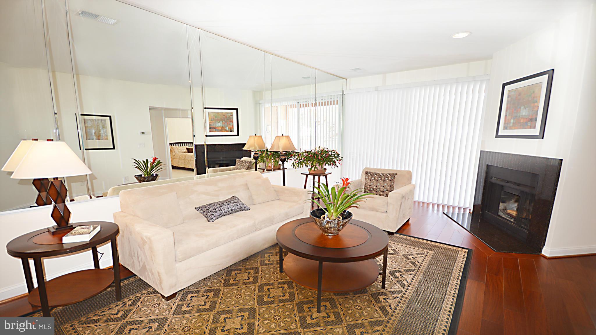 11228 Harbor Court, Unit 11228 Reston, VA 20191 - Photo 21 of 25 Living Room