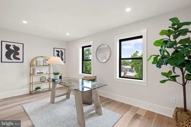 a view of walk in closet