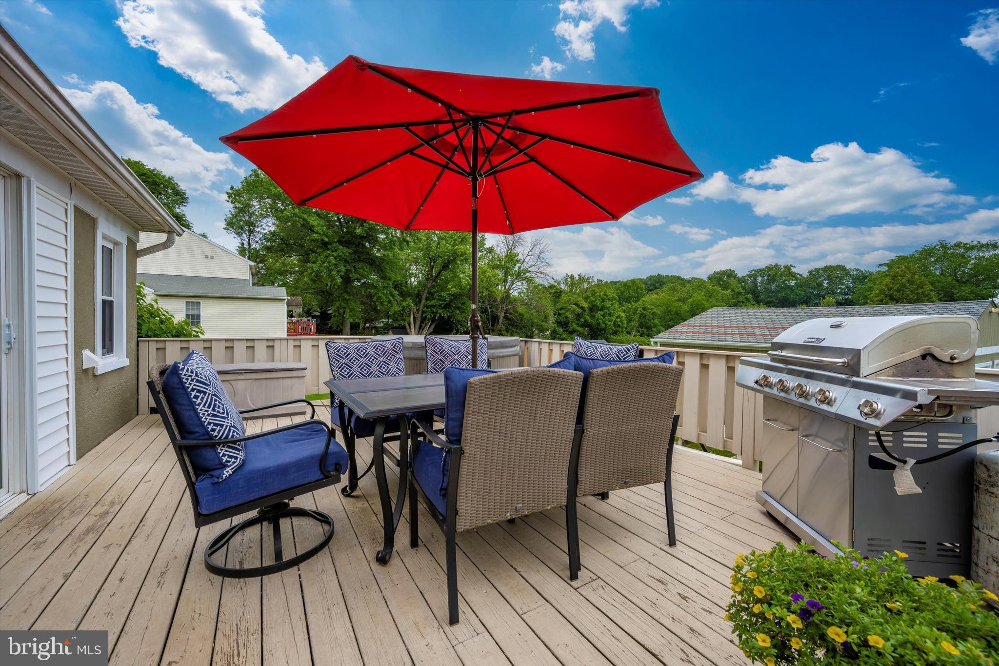 26701 Ridge Road Damascus, MD 20872 - Photo 20 of 24 Deck