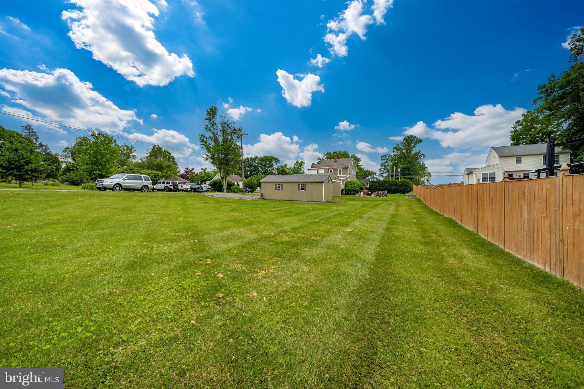 26701 Ridge Road Damascus, MD 20872 - Photo 23 of 24 Back Yard View
