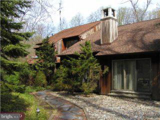 19 Roberts Road Newtown Square, PA 19073 - Photo 1 of 6