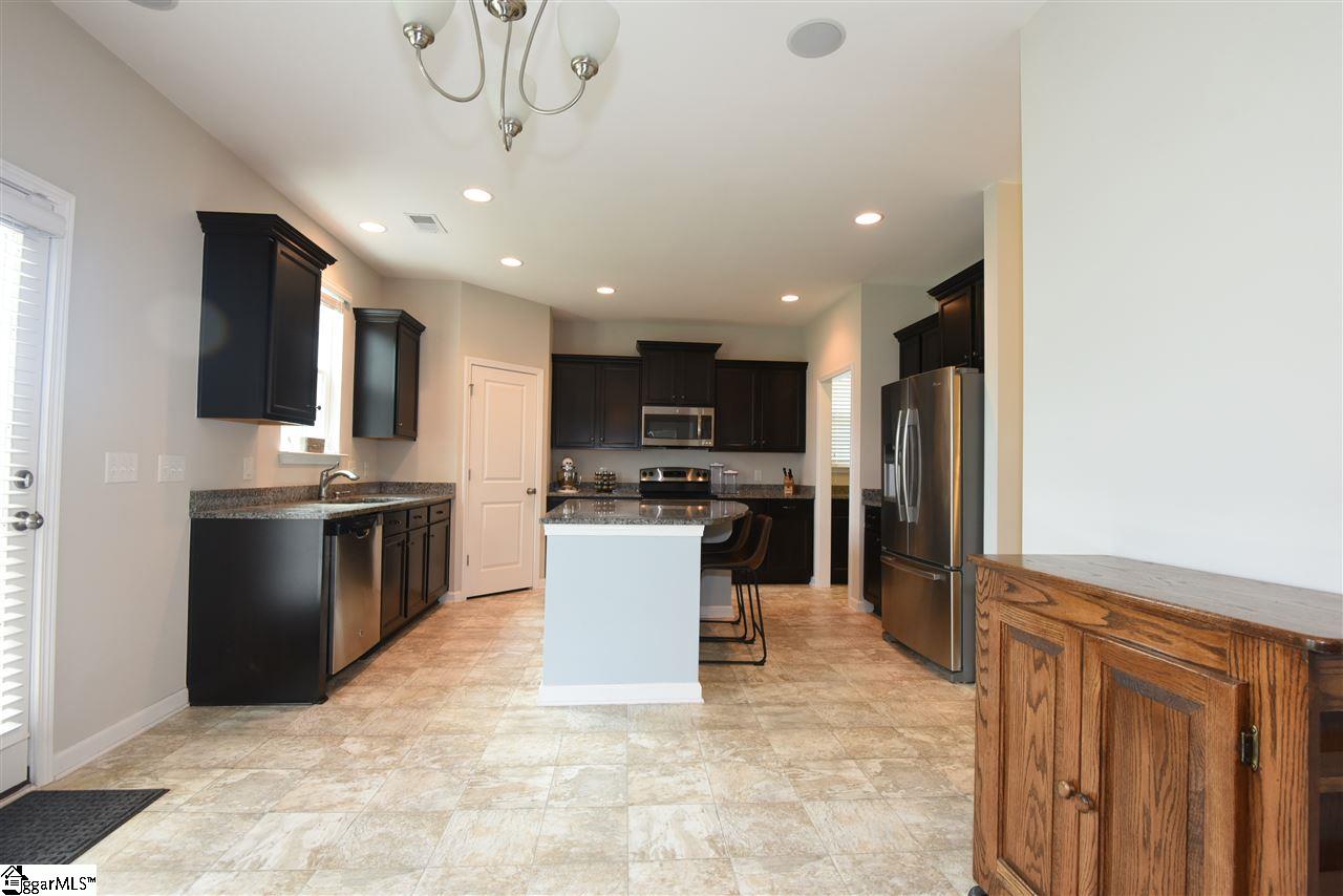 22 Remus Way Simpsonville, SC 29681 - Photo 3 of 24 Gallery Image 3