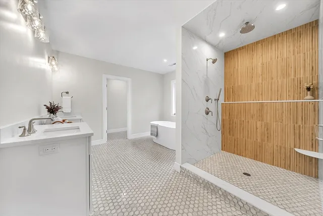 $2,258,000 | 29 Irving Road, Natick, MA 01760