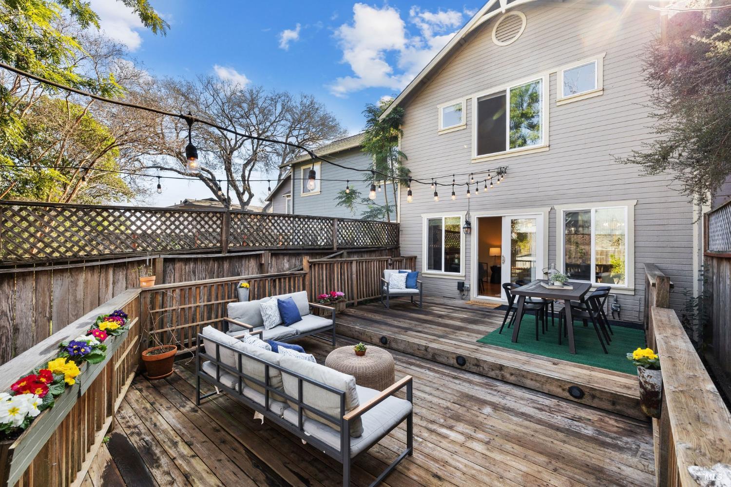 12 Rain Tree Court Petaluma, CA 94952 - Photo 15 of 54