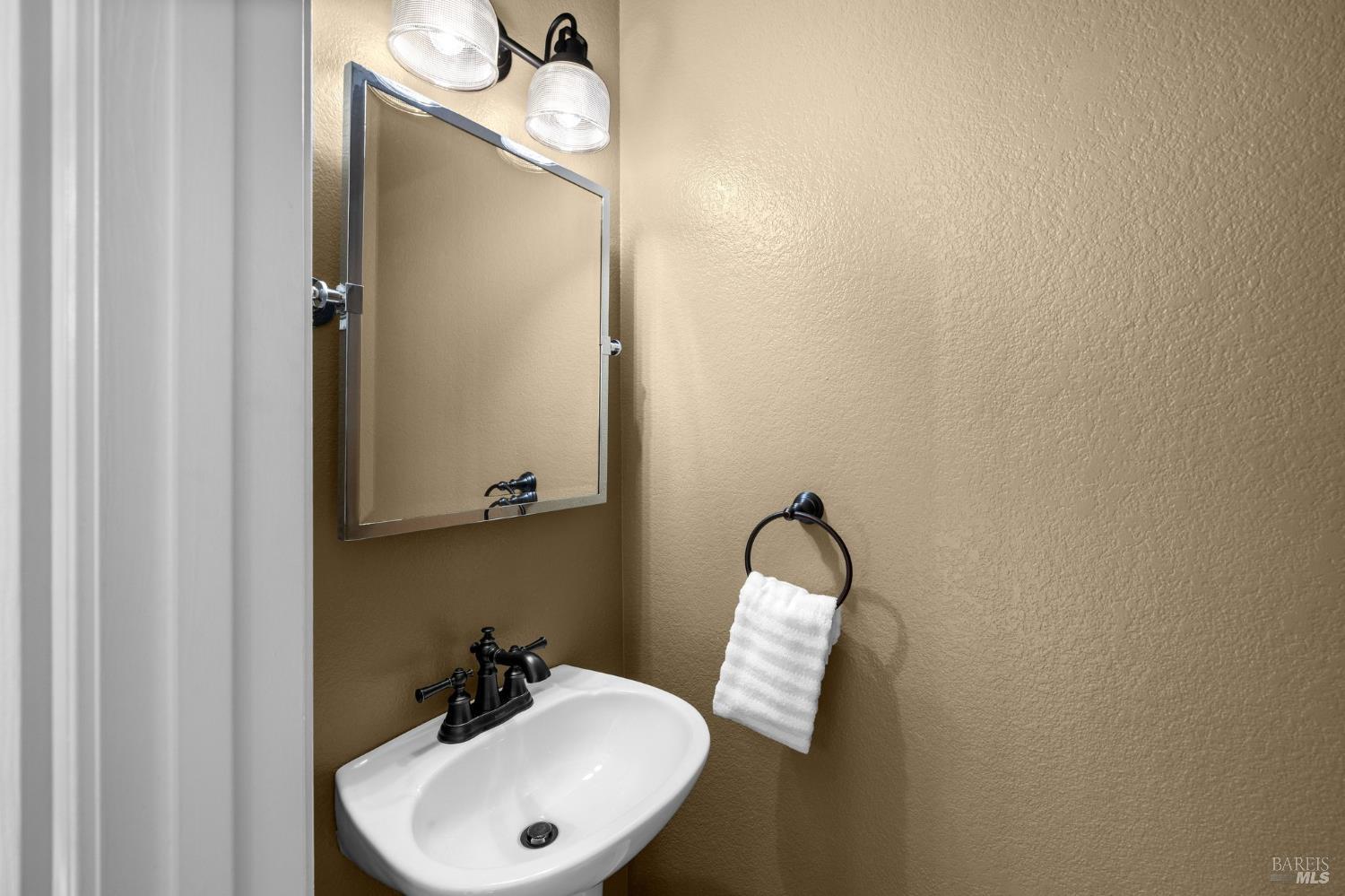 12 Rain Tree Court Petaluma, CA 94952 - Photo 42 of 54