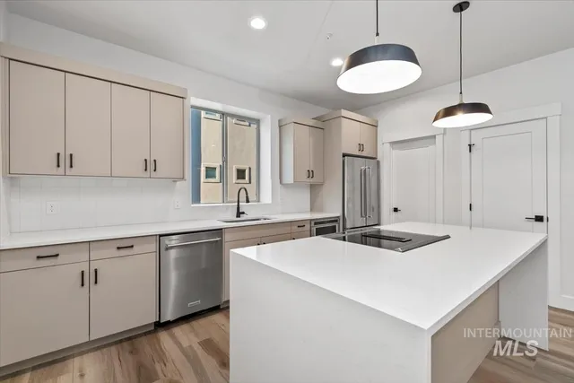 $497,880 | 1735 South Rock View Lane, Boise, ID 83705