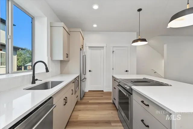 $497,880 | 1735 South Rock View Lane, Boise, ID 83705