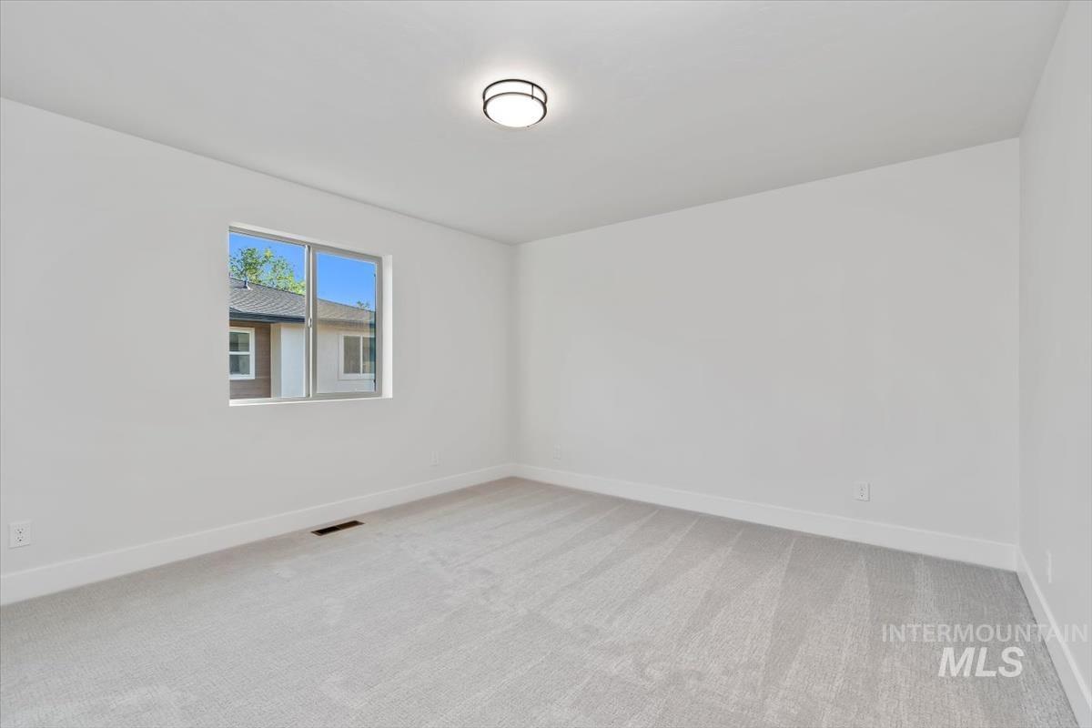 1735 South Rock View Lane Boise, ID 83705 - Photo 22 of 35